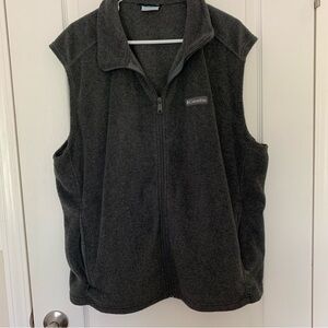 Mens Columbia Gray Vest XL Outdoor Hiking Athletic Warm